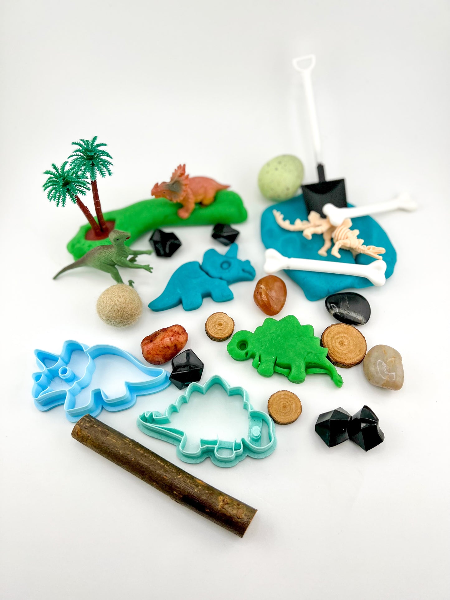 Dinosaur Land Kit - Medium Gift Box